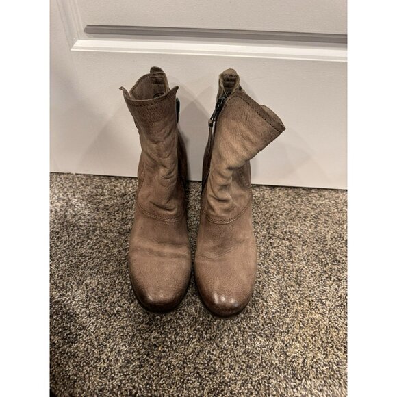 Miz Mooz Brown Leather Ankle Boots Buckle Size 38 EUC - Picture 2 of 7